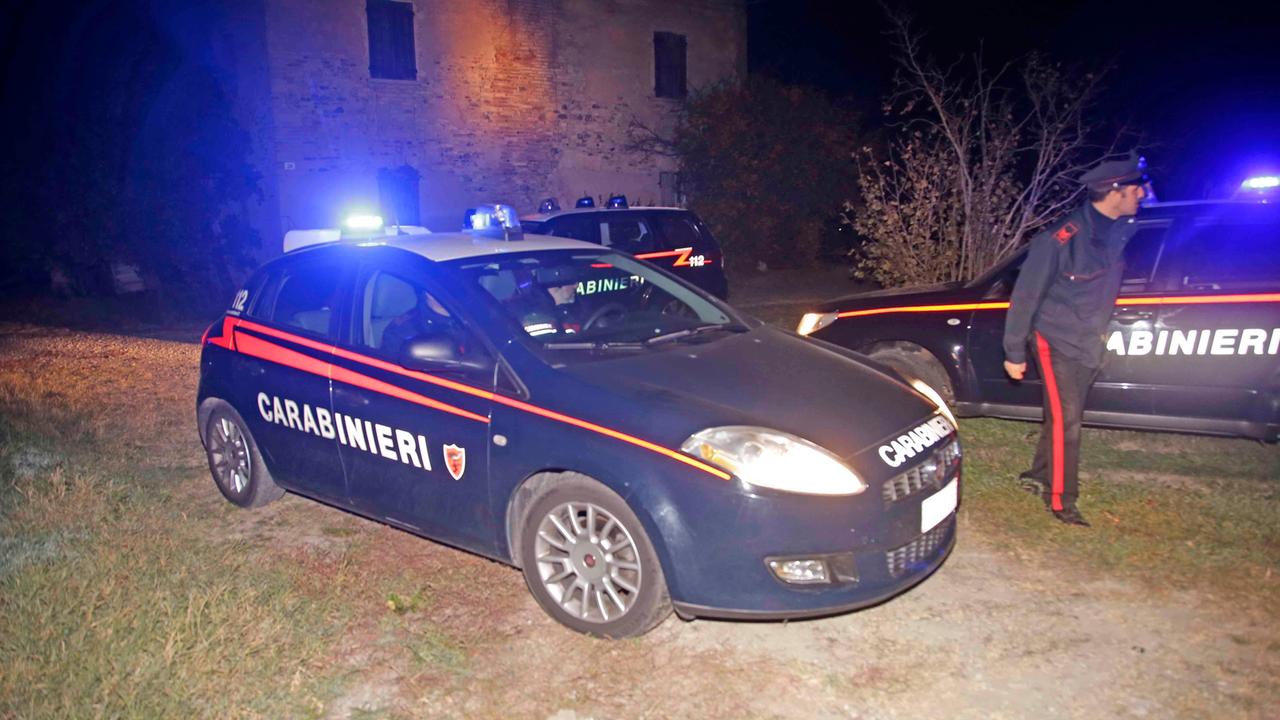 I carabinieri durante un sopralluogo