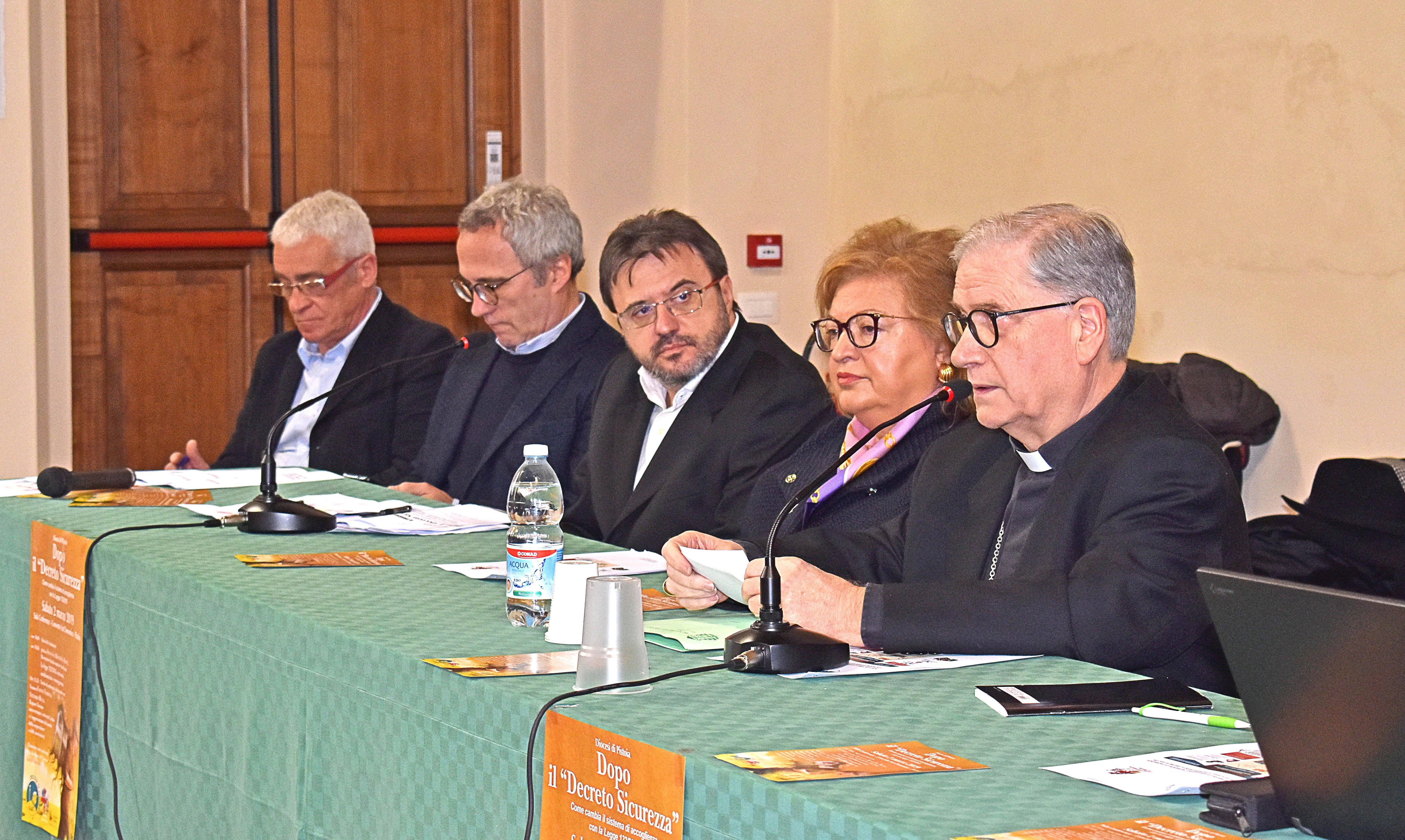 Il vescovo Tardelli: "Il decreto sicurezza non mi piace"