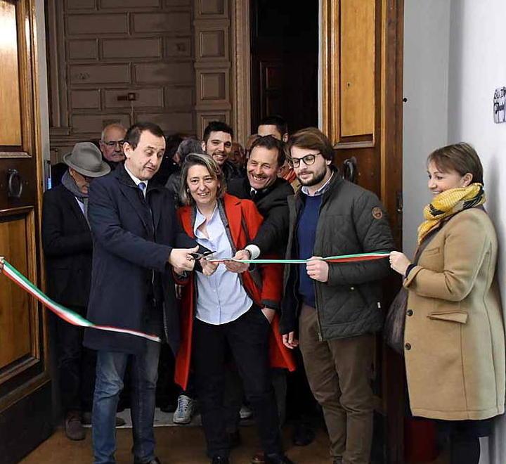 Massa, il Pd inaugura la nuova sede: «Siamo pronti a ripartire» 