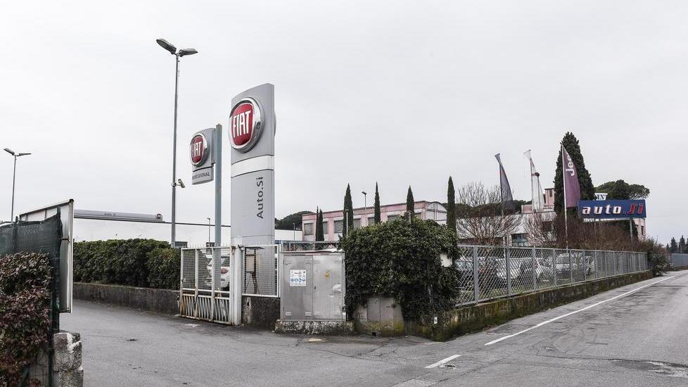 Hanno usato vetture appena rubate in officina Stessa mano in altri colpi