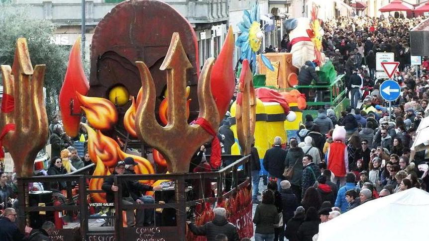 Carnevale in centro con balli e musica domani e martedì