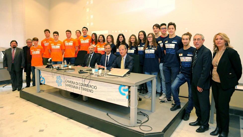 Premi a due squadre del Cecioni per i risultati allo Zero Robotics 