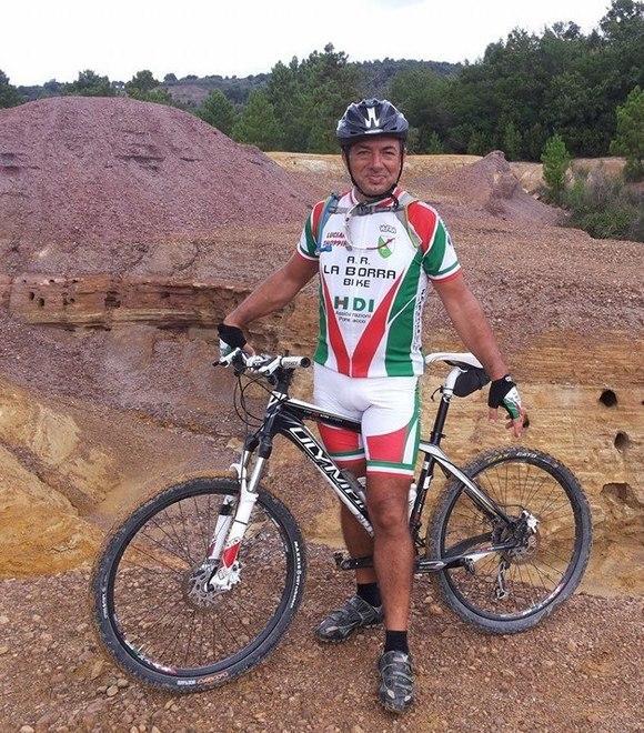 L’addio dei ciclisti a Stefano Monti