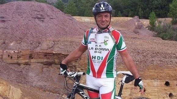 L’addio dei ciclisti a Stefano Monti