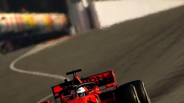 Vettel batte tutti Hamilton secondo nel test spagnolo