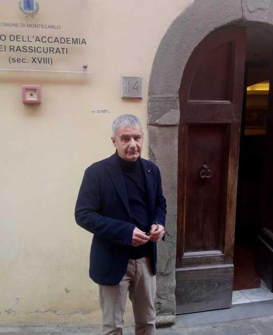 Un candidato per la continuità Federico Carrara si presenta 