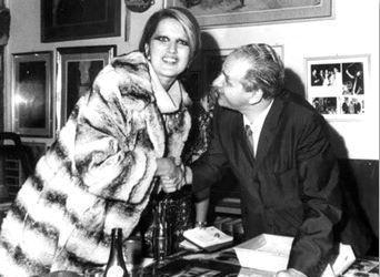 Una foto di Inigo Cortesi con la grande MIna (Foto archivio Rosellini)