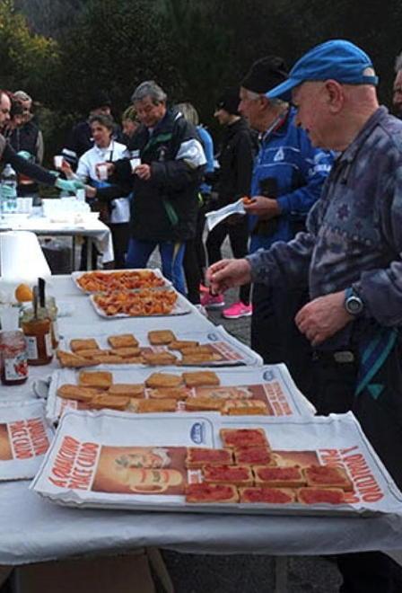 La passeggiata di Vorno fa il record: in 1.738 sono arrivati sui Monti Pisani 