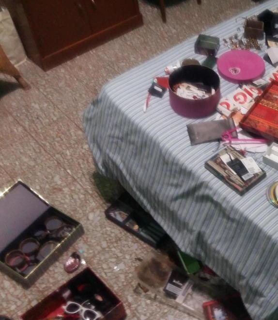 Raid della banda in casa mentre la proprietaria è a un funerale