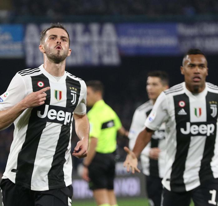 La Juventus schiaccia il Napoli Lo scudetto è sempre più vicino 