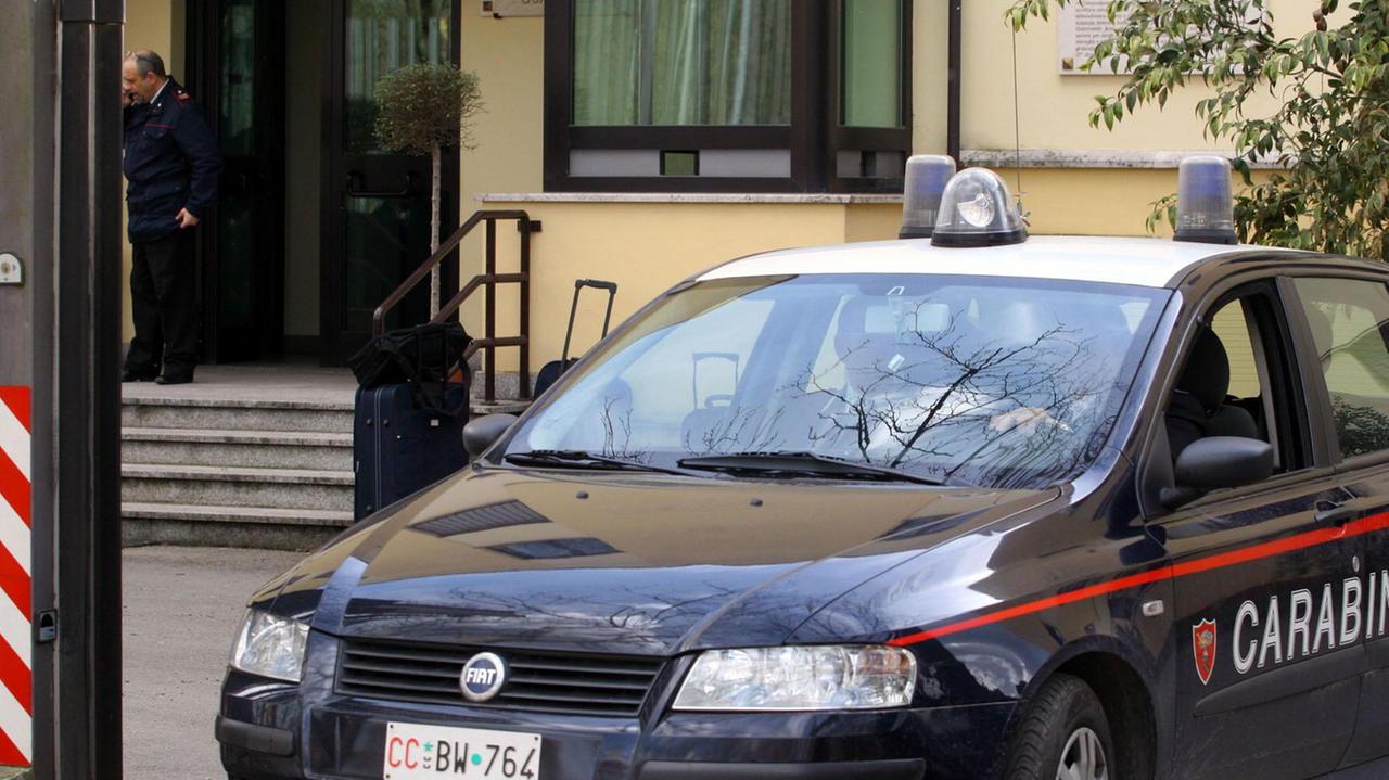 Sorvegliato speciale viola gli obblighi e minaccia un uomo, denunciato