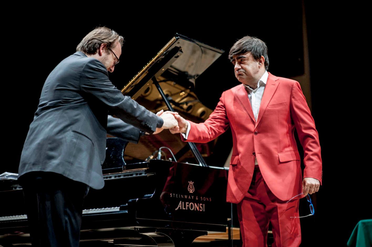 Elio si esibirà in concerto il 23 marzo al Metastasio di Prato