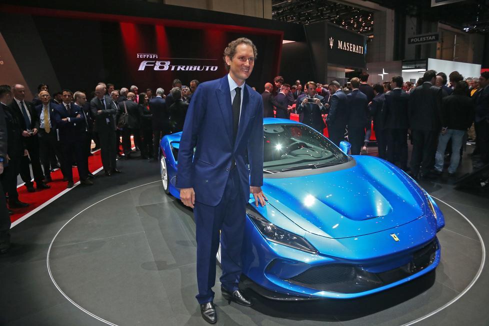 Maranello, la Ferrari pronta a lanciare 5 nuovi modelli. Ibrida a maggio