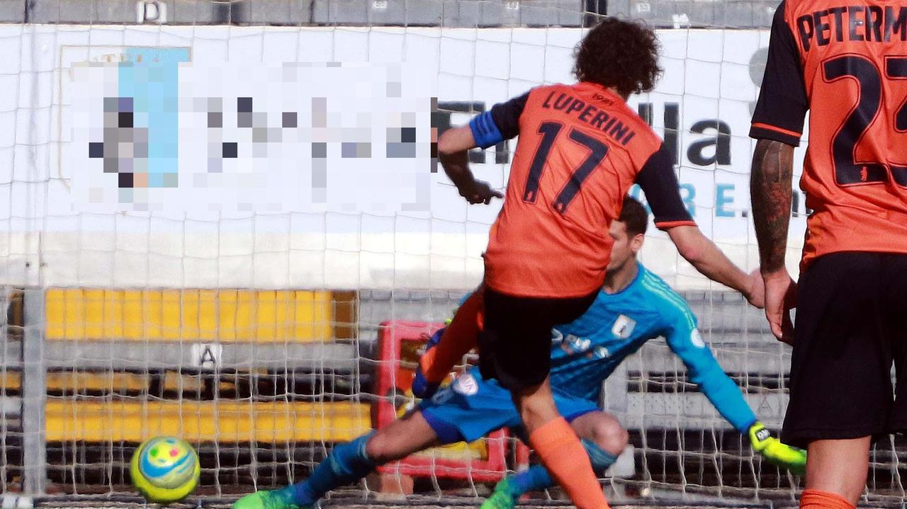 Luperini ha segnato due gol, il secondo su calcio di rigore