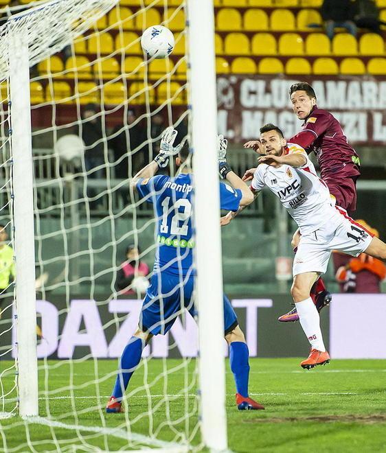La grande serata degli amaranto superstar Si torna a vincere con l’euro-gol di Diamanti 