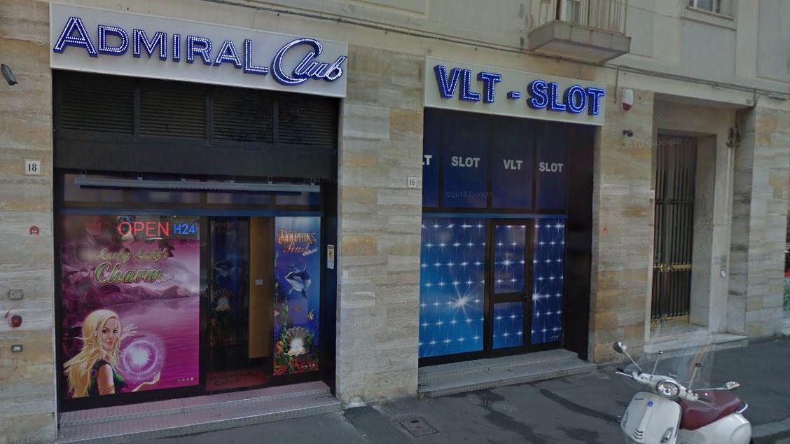 La sala slot Admiral Club di viale degli Avvalorati