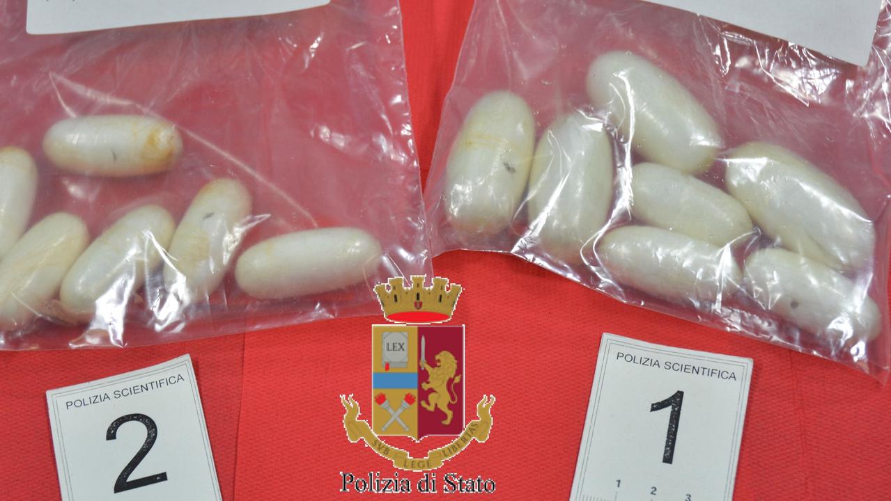 La cocaina in ovuli sequestrata dalla polizia