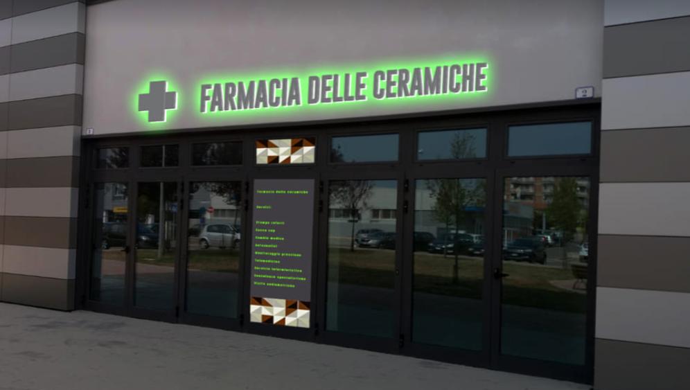 Spaccata alla farmacia di Ubersetto 