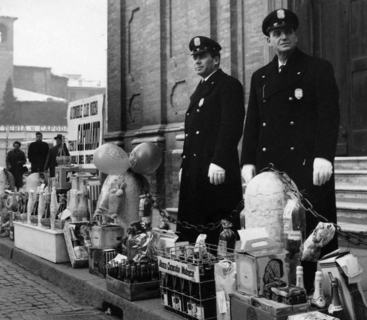 Modena/1960. Sciopero generale contro il governo: alta tensione in città 