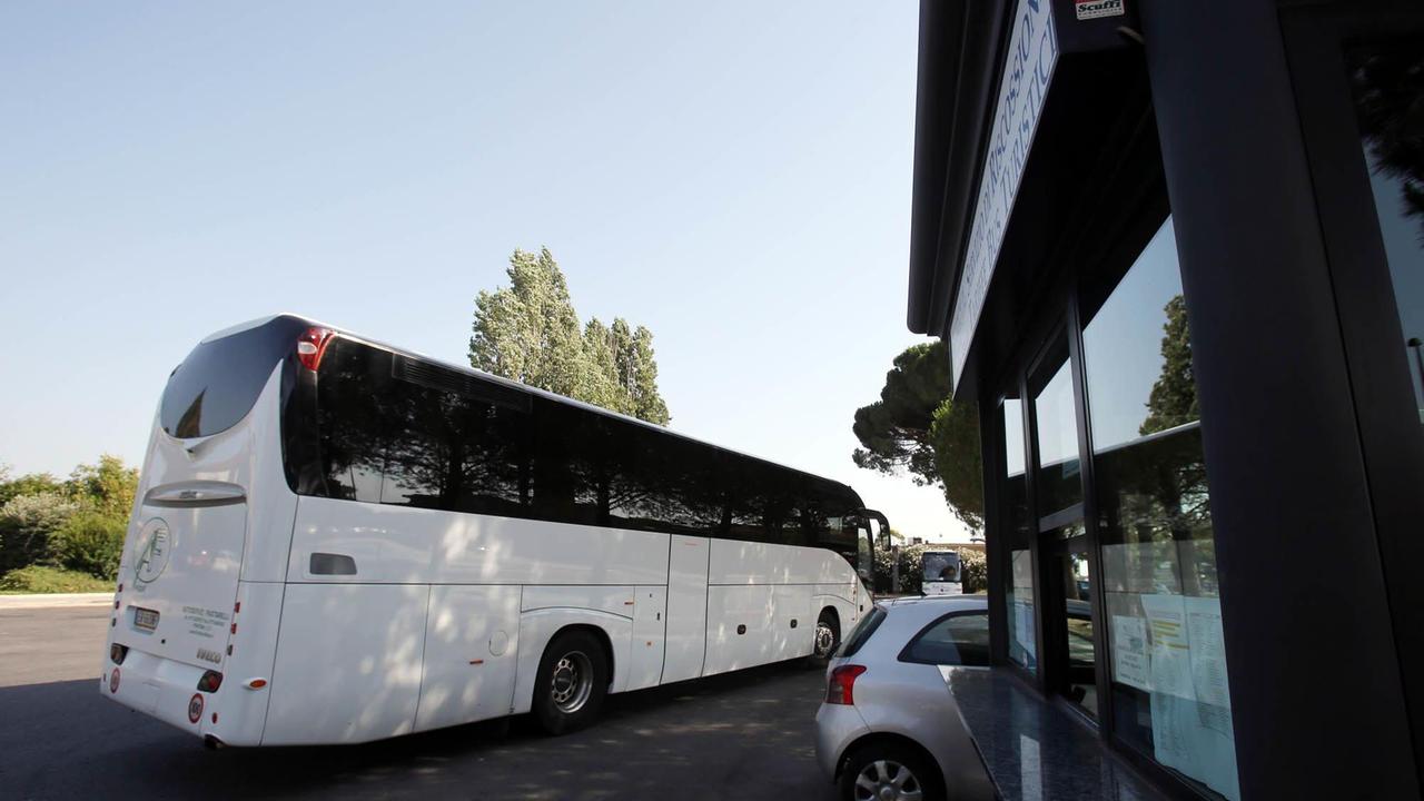 Bus turistici, il 40% non paga il ticket di 36 euro al giorno