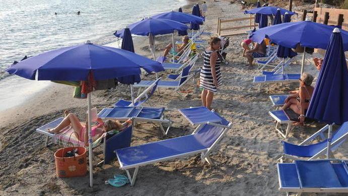 Punti blu sulle spiagge un’altra estate a vuoto Il Comune fa ricorso