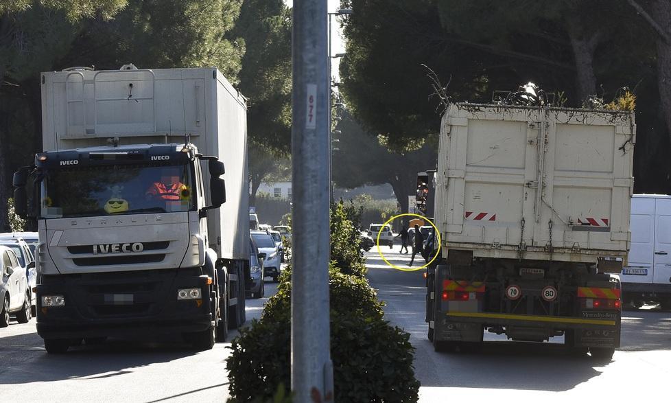 Ottocento camion e tir al giorno davanti a scuole e case: da via Uranio parte esposto alla Procura 