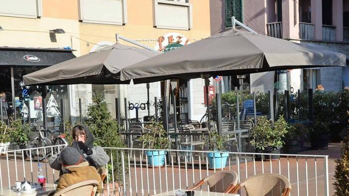 Tornano gazebo e tavolini fuori dai locali del centro