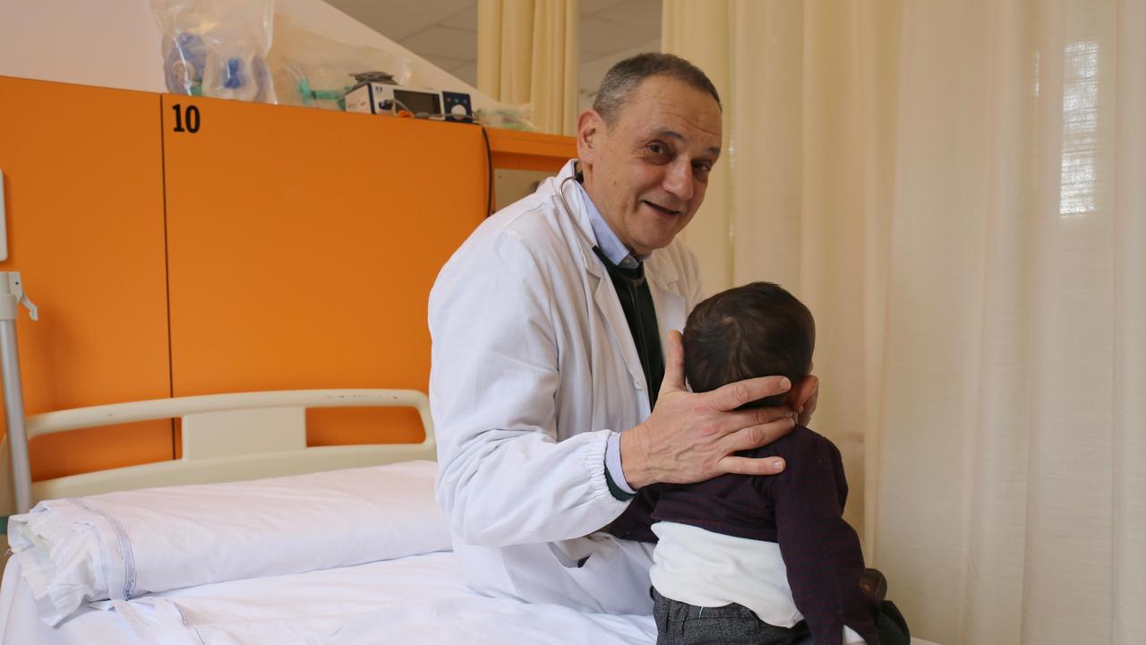 Malattie croniche nei bambini, in Toscana c’è il dottor “Scacciaospedali”