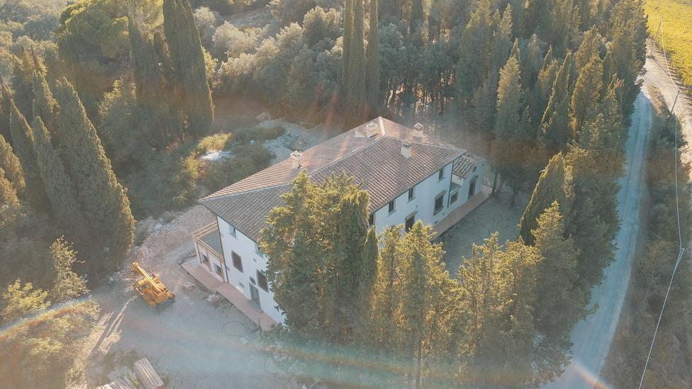 Altri immobili da recuperare per il resort di lusso a Fonti