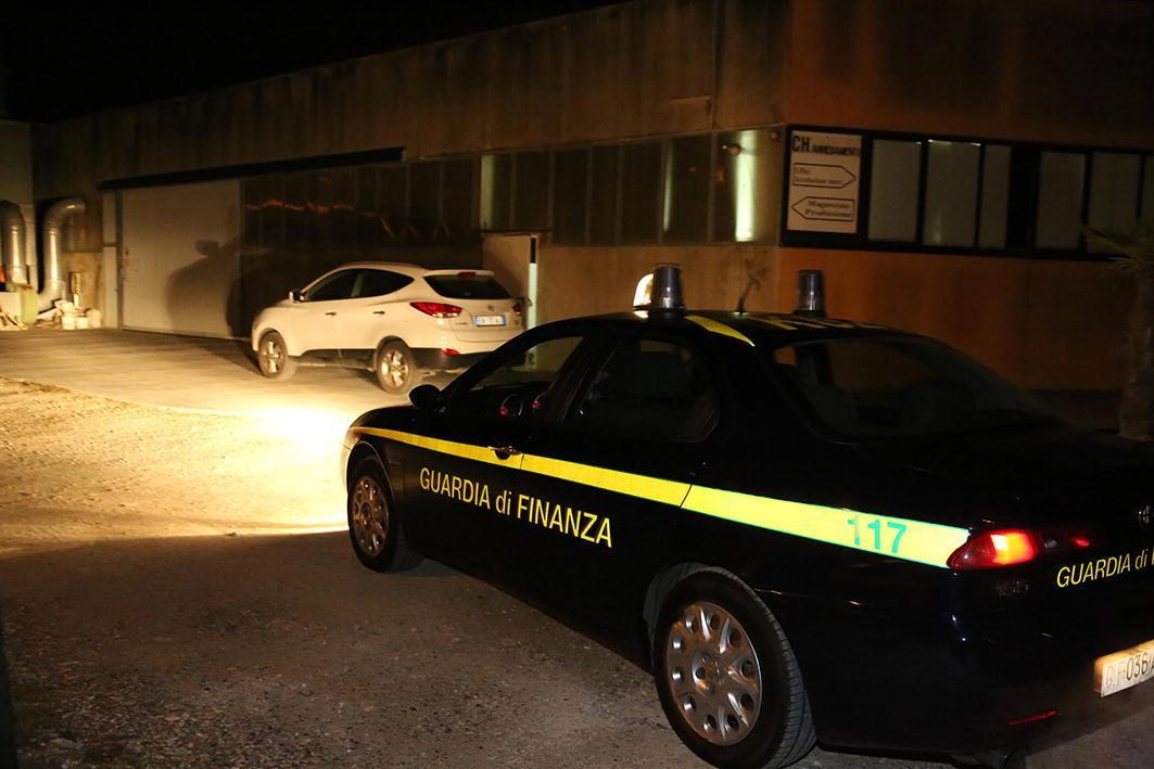 Una pattuglia della guardia di finanza (archivio)
