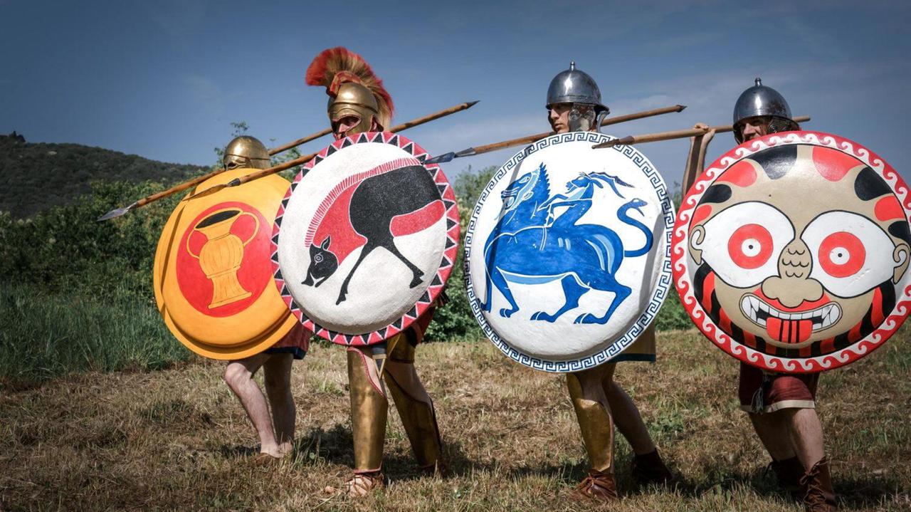 Una foto dalle riprese del trailer del gioco “Mi Rasna. Io sono Etrusco”, a Baratti