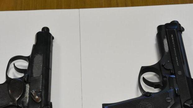 «Era inseguito e aveva in mano una pistola»