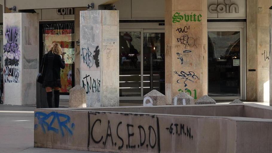 Nel regno delle scritte ovunque