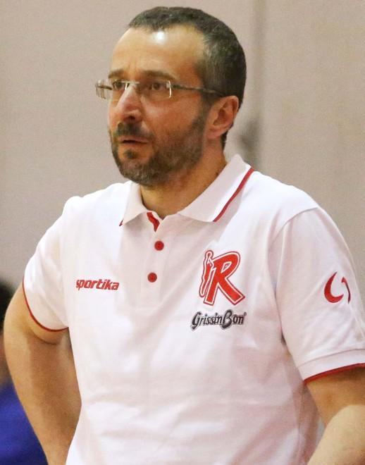 La Pallacanestro Reggiana prima domina e poi crolla Ko in casa della Leonessa