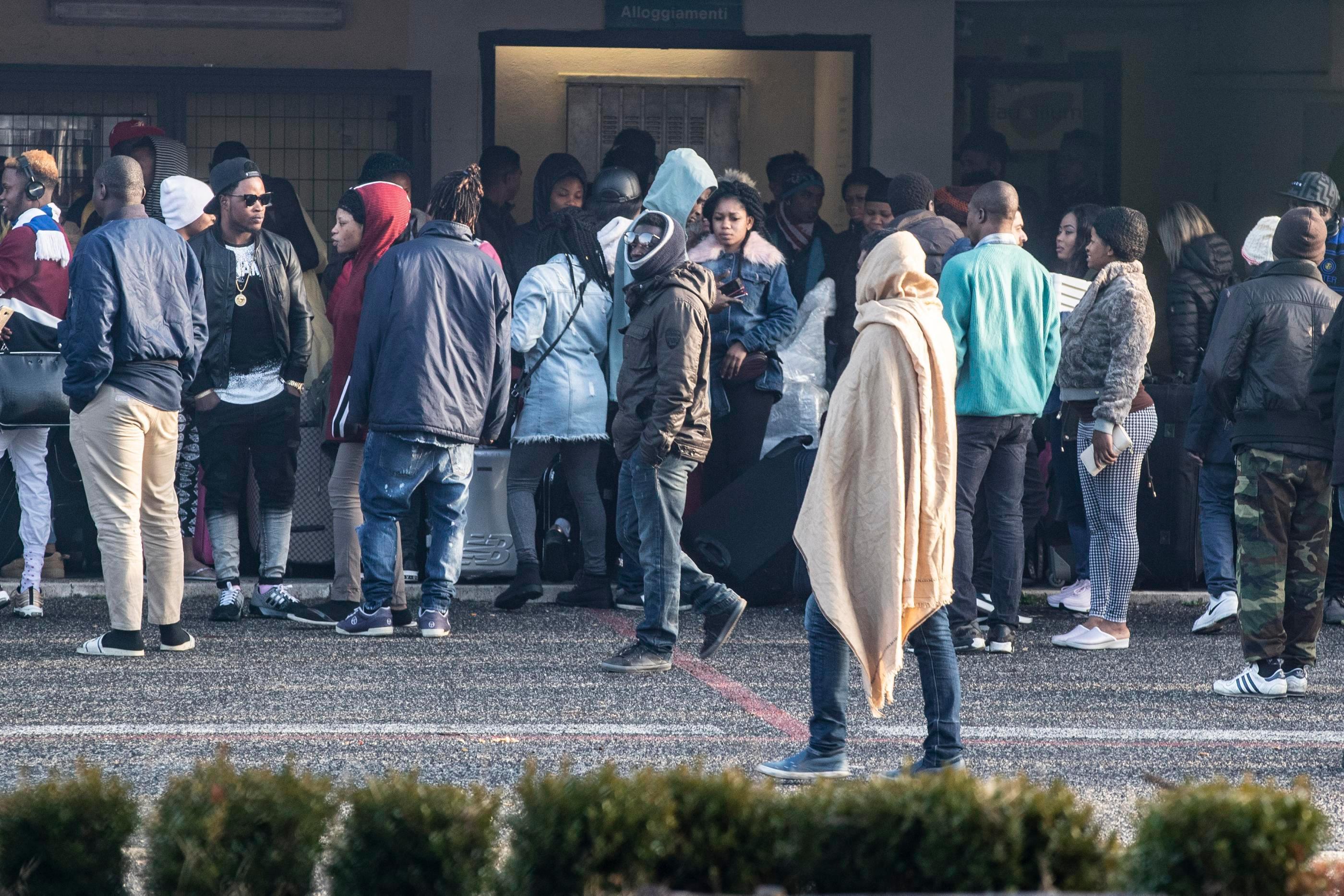 Migranti, è arrivato il bando per mille posti che vale 15,6 milioni 