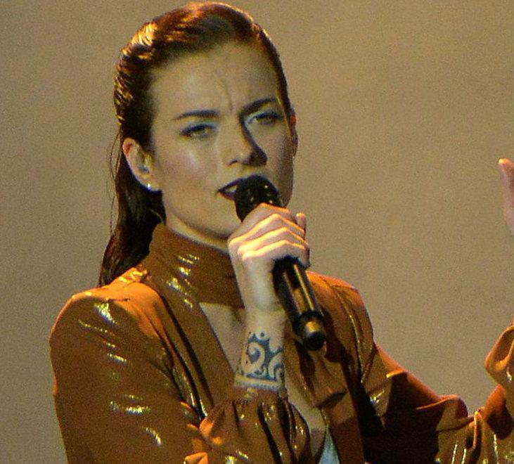 Renza, da Pietrasanta alla tv «Io, la mia musica e X-Factor» 