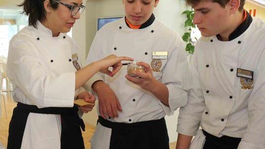 “Educare i cuochi del futuro” sotto il segno della tradizione