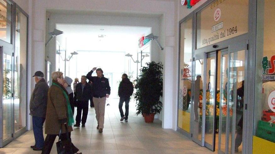 Confesercenti chiede aiuti per i negozi del centro Le Fate