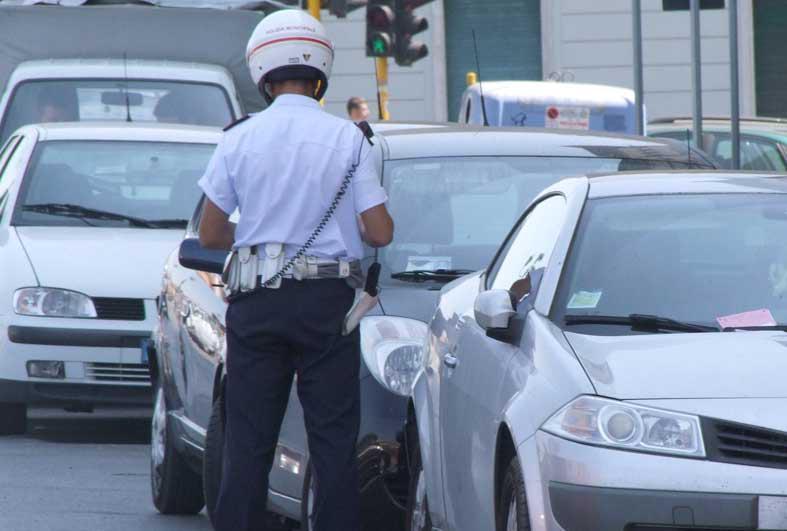 Manganello, taser e spray ai vigili urbani C’è l’ok del consiglio 