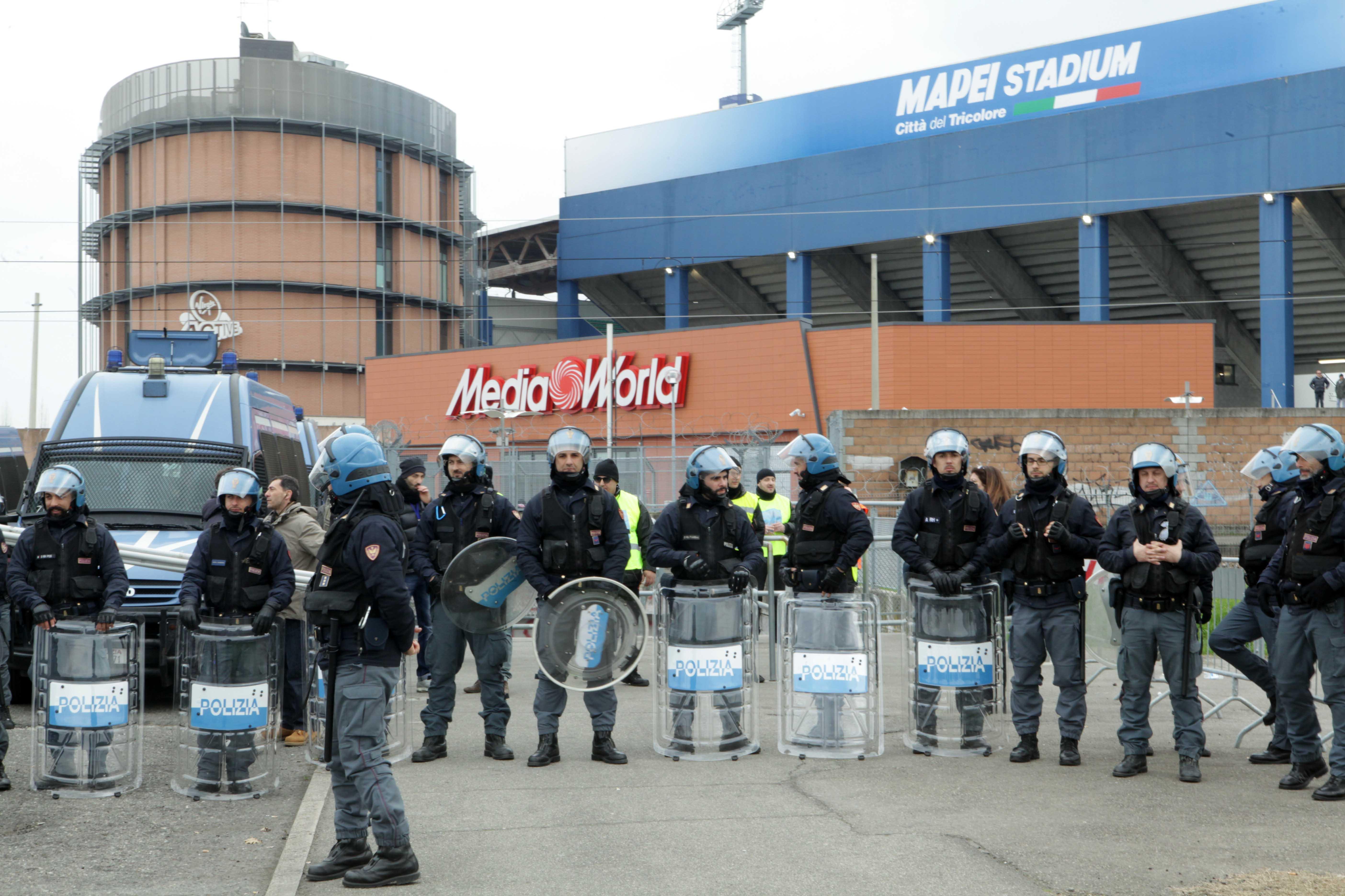 Calcio Serie A, Sassuolo - Napoli: Reggio Emilia blindata per l'arrivo di 4mila tifosi 