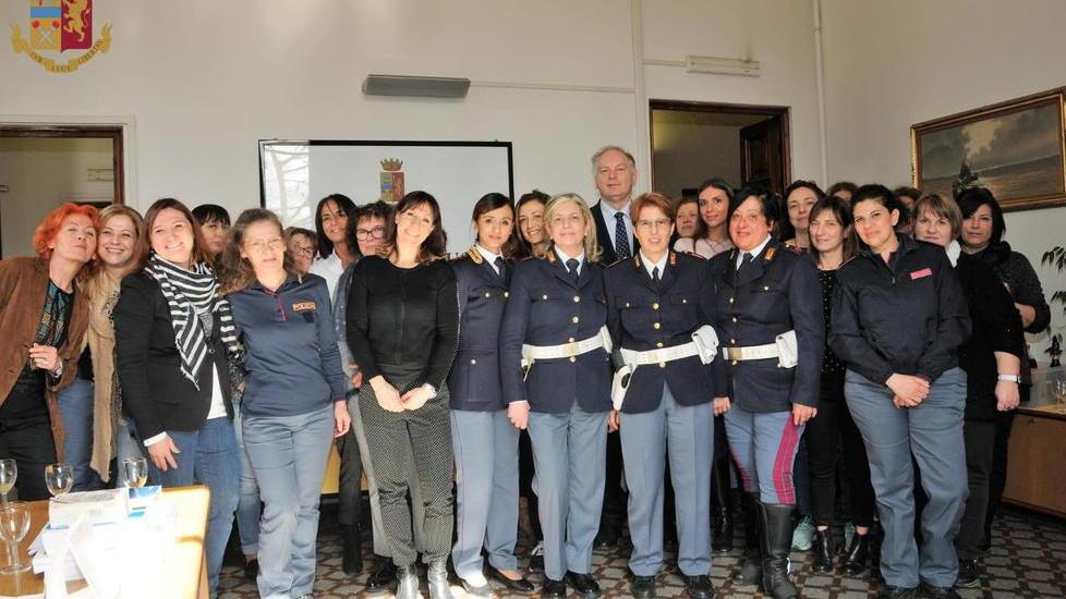 In prima linea contro le violenze L’8 marzo delle cento poliziotte