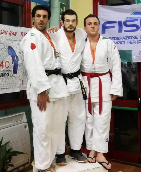 Teodori rientra alle gare con un oro e un argento