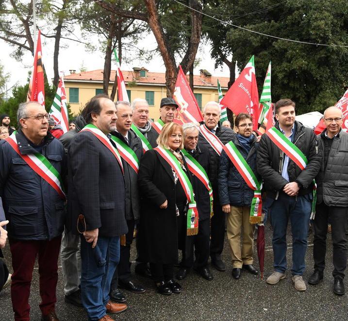 Sindaci invitati a Roma, niente blitz ma proteste alla Tirreno-Adriatico