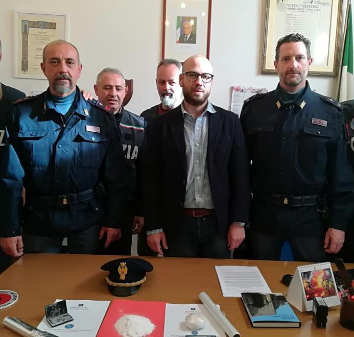 Trovato con mezzo etto di cocaina, finisce in manette un 25enne