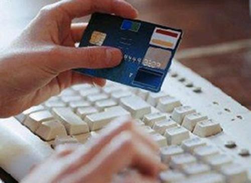 Vendite fantasma su Facebook, denunciata una 54enne