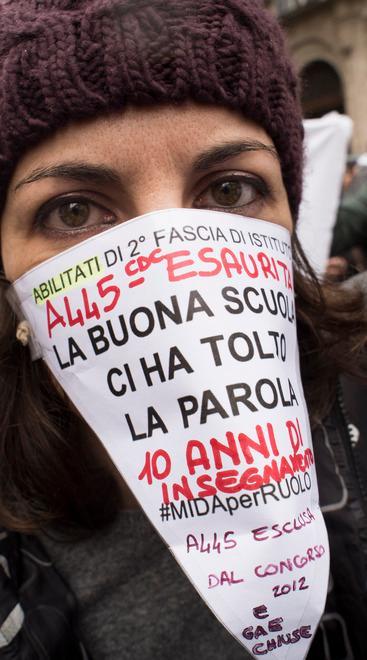 Docenti reggiani protestano contro il precariato 