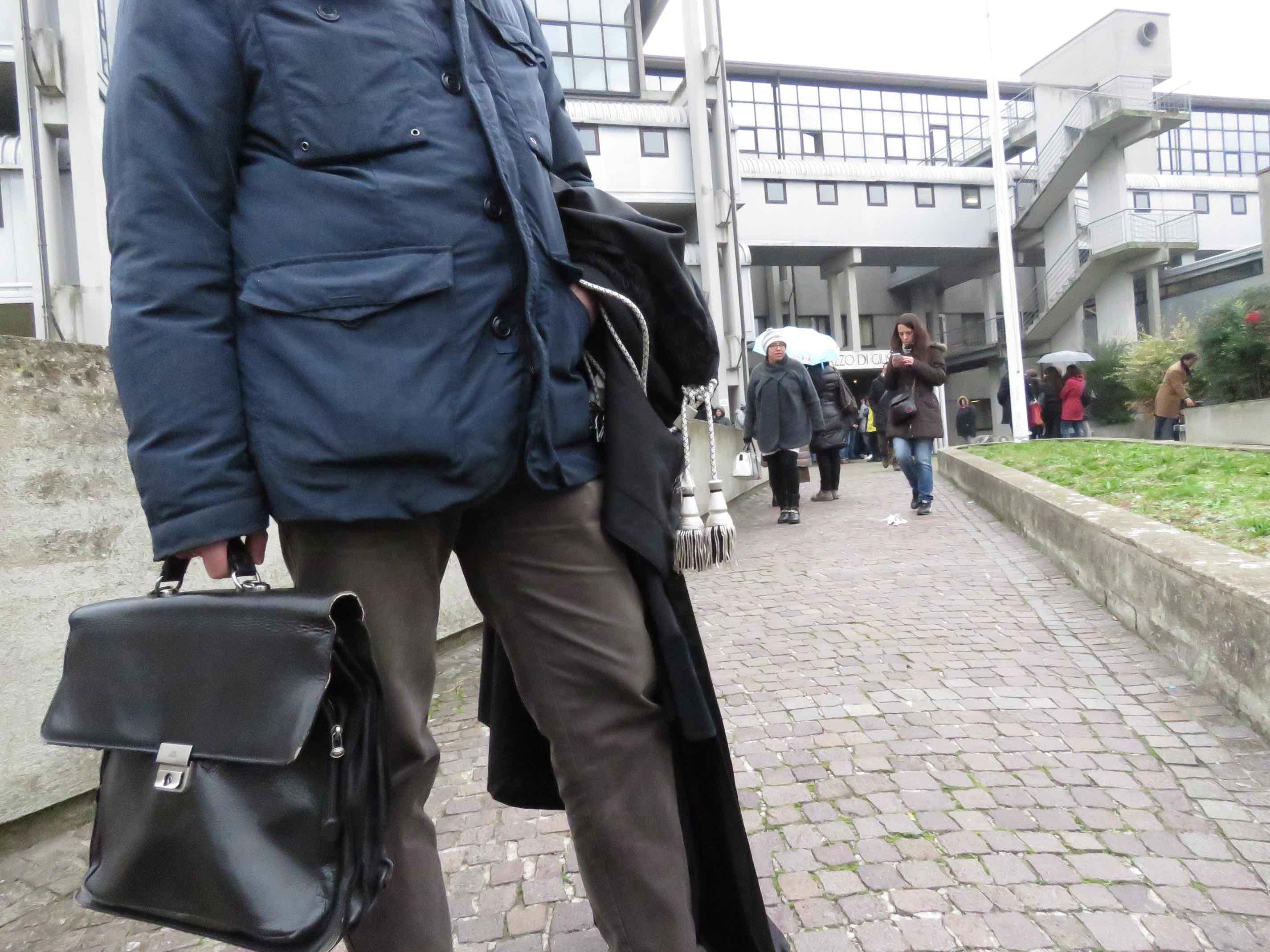 Accusata di avere avuto un figlio da un tredicenne: ecco com'è partita l'indagine 