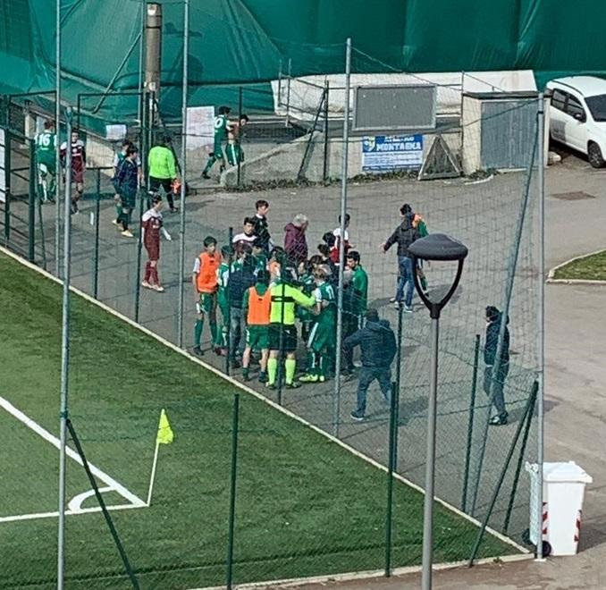 Rissa dopo la partita degli Allievi, ragazzo all’ospedale 