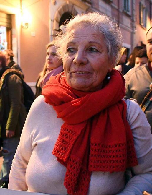 «Le ragazze mi hanno creduto subito, spinsi via il prete e le chiamai tutte» 