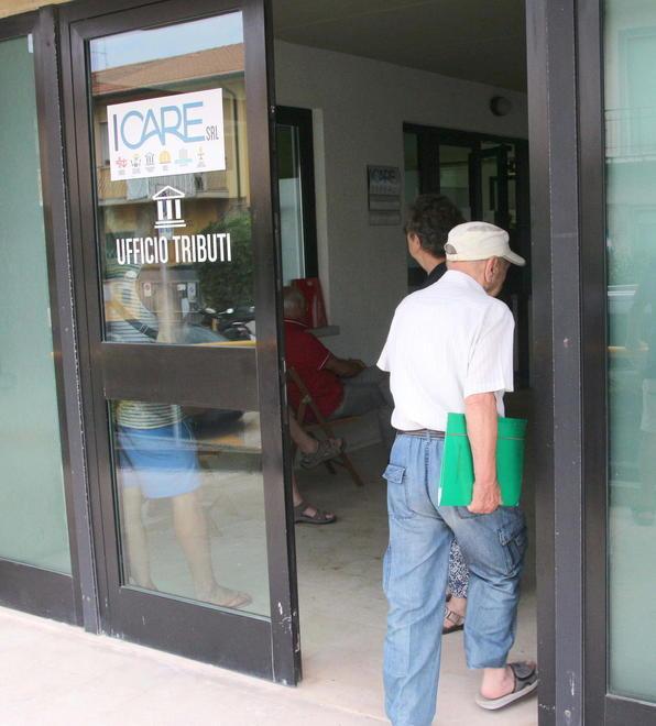 ICare ipoteca le farmacie per avere credito dalle banche 